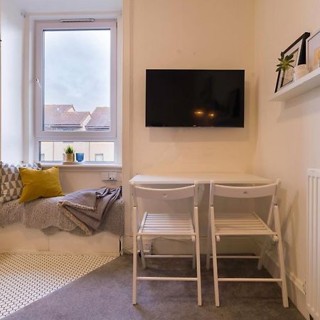 Stylish And Comfortable City Centre Apartment エディンバラ エクステリア 写真